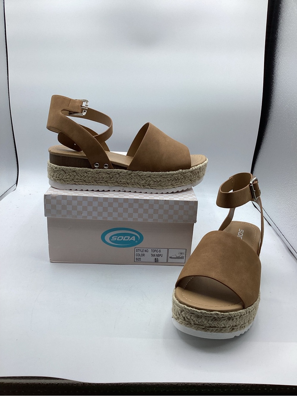 SODA Topic Espadrille Platform Sansals in Tan. Women’s 8.5